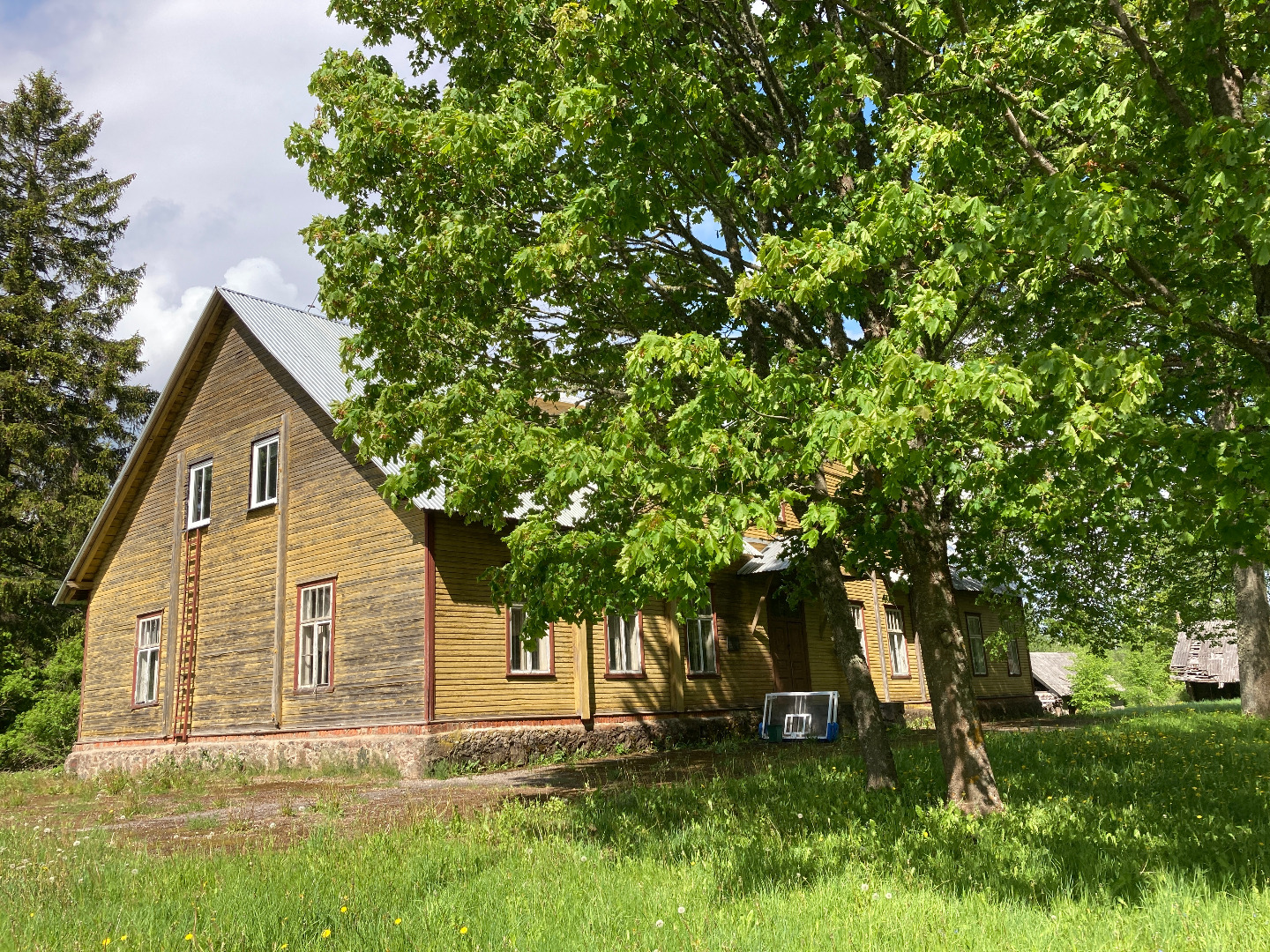 Ulvi Start School building rephoto