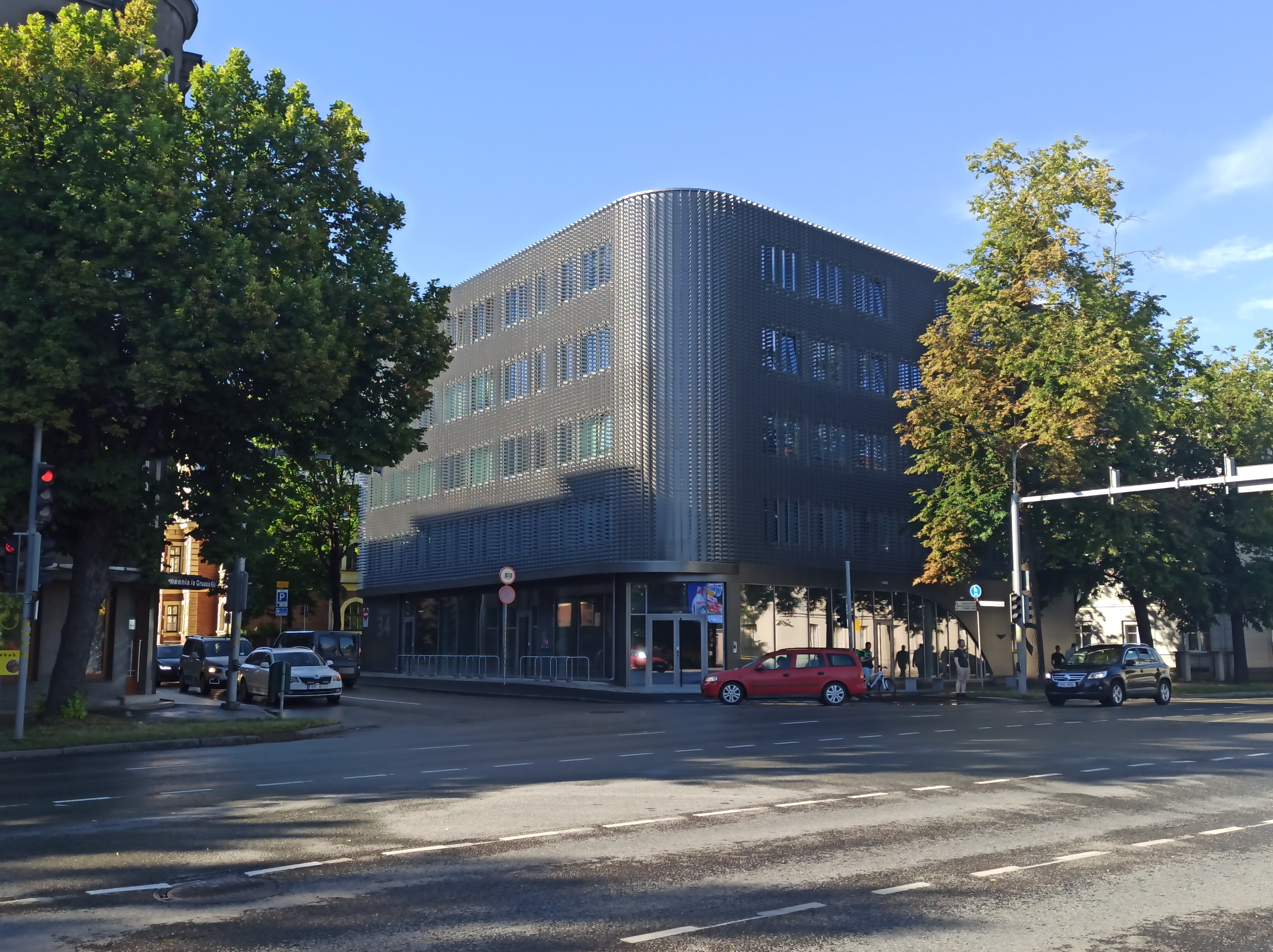 Theatre at the corner of the Casino Riia and Pepler Street. rephoto