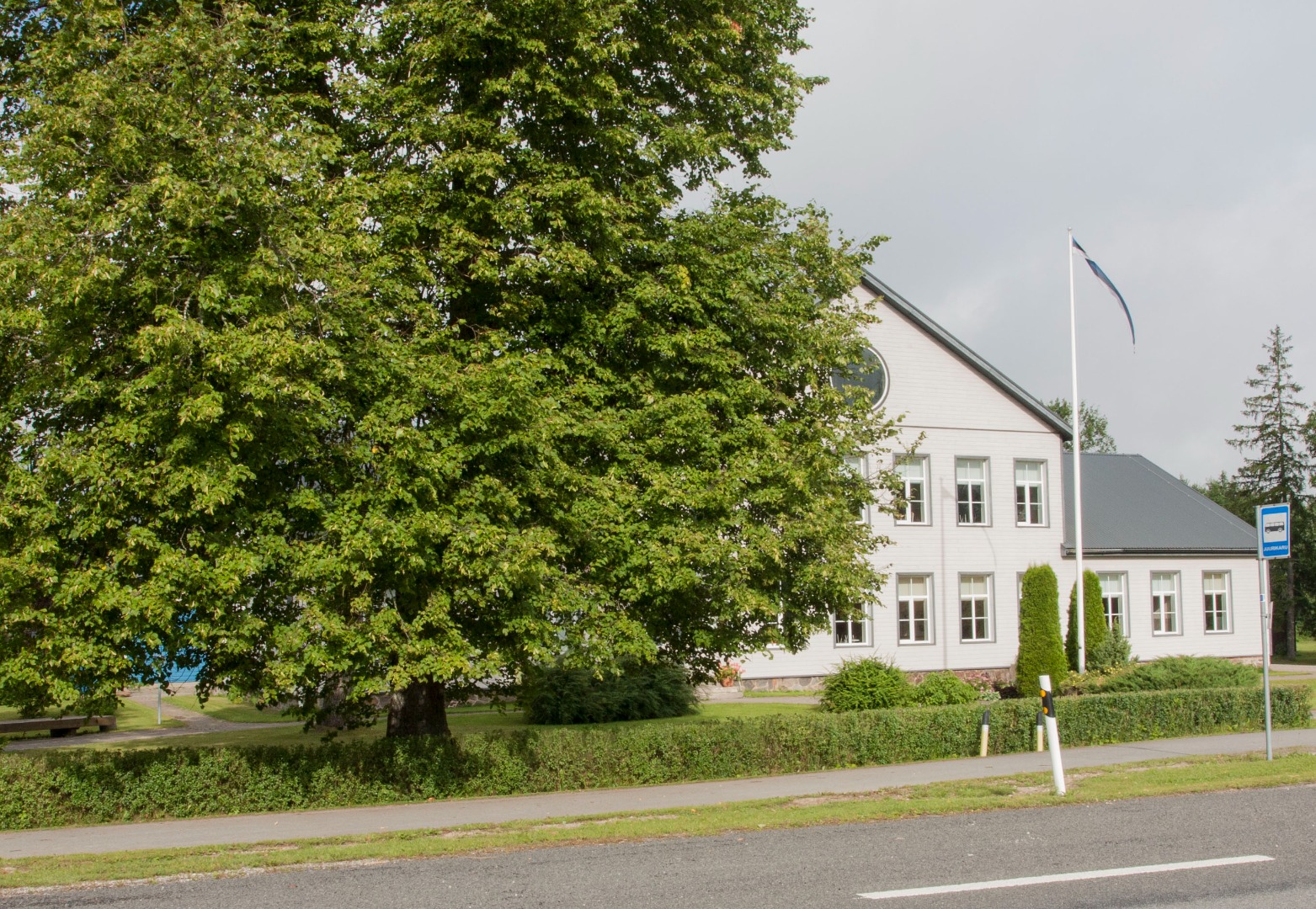 New-Vändra rural municipality Juurikaru 6-kl Start school building rephoto