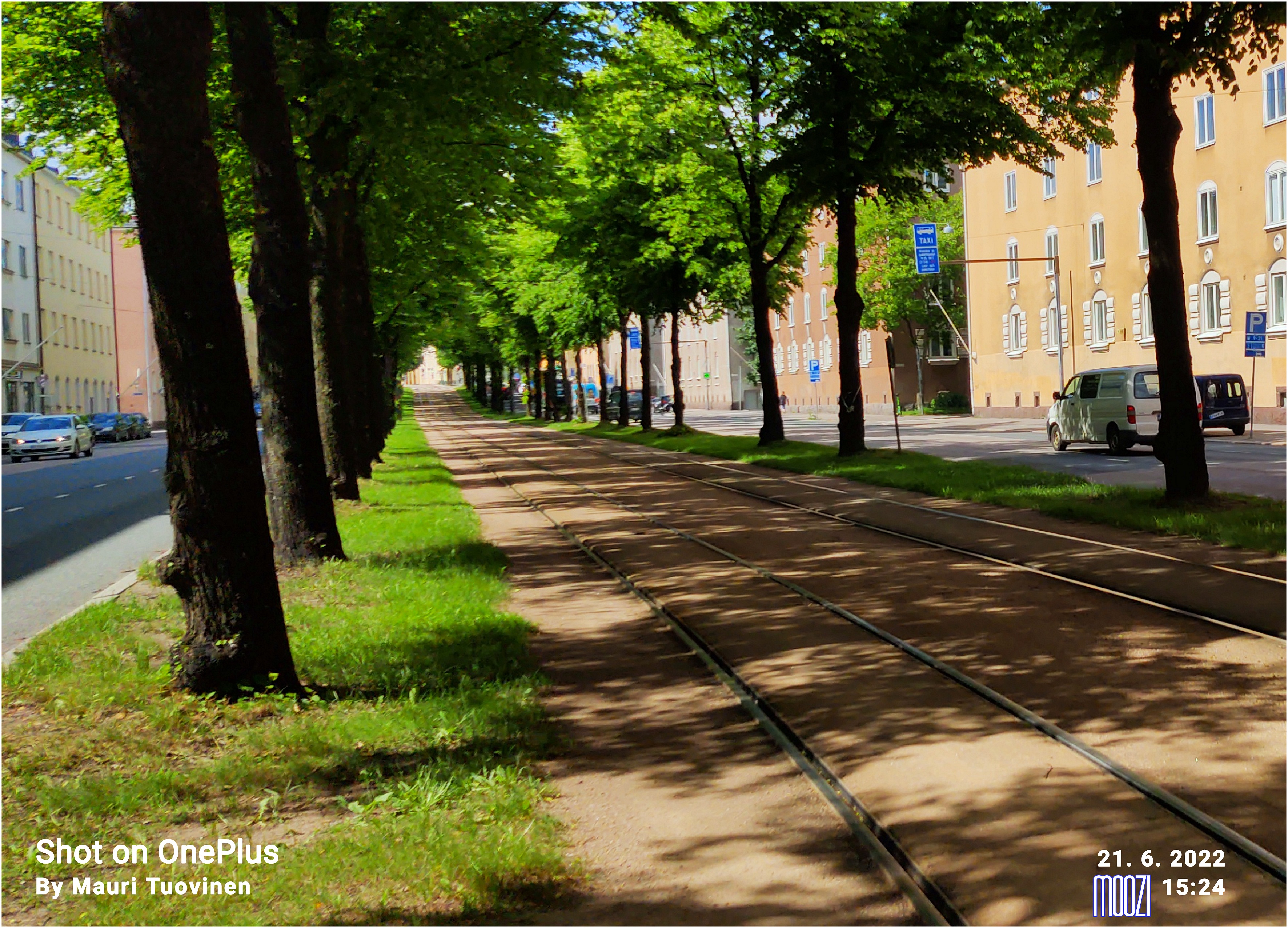 Construction of Sturenkatu-Hämeentie trailways on Mäkelänkadu. rephoto