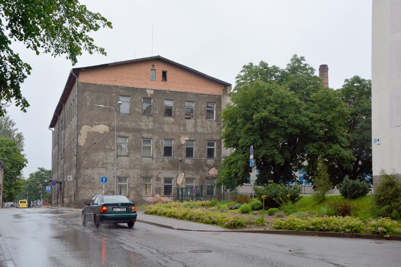 Õmblusvabriku peakorpus rephoto