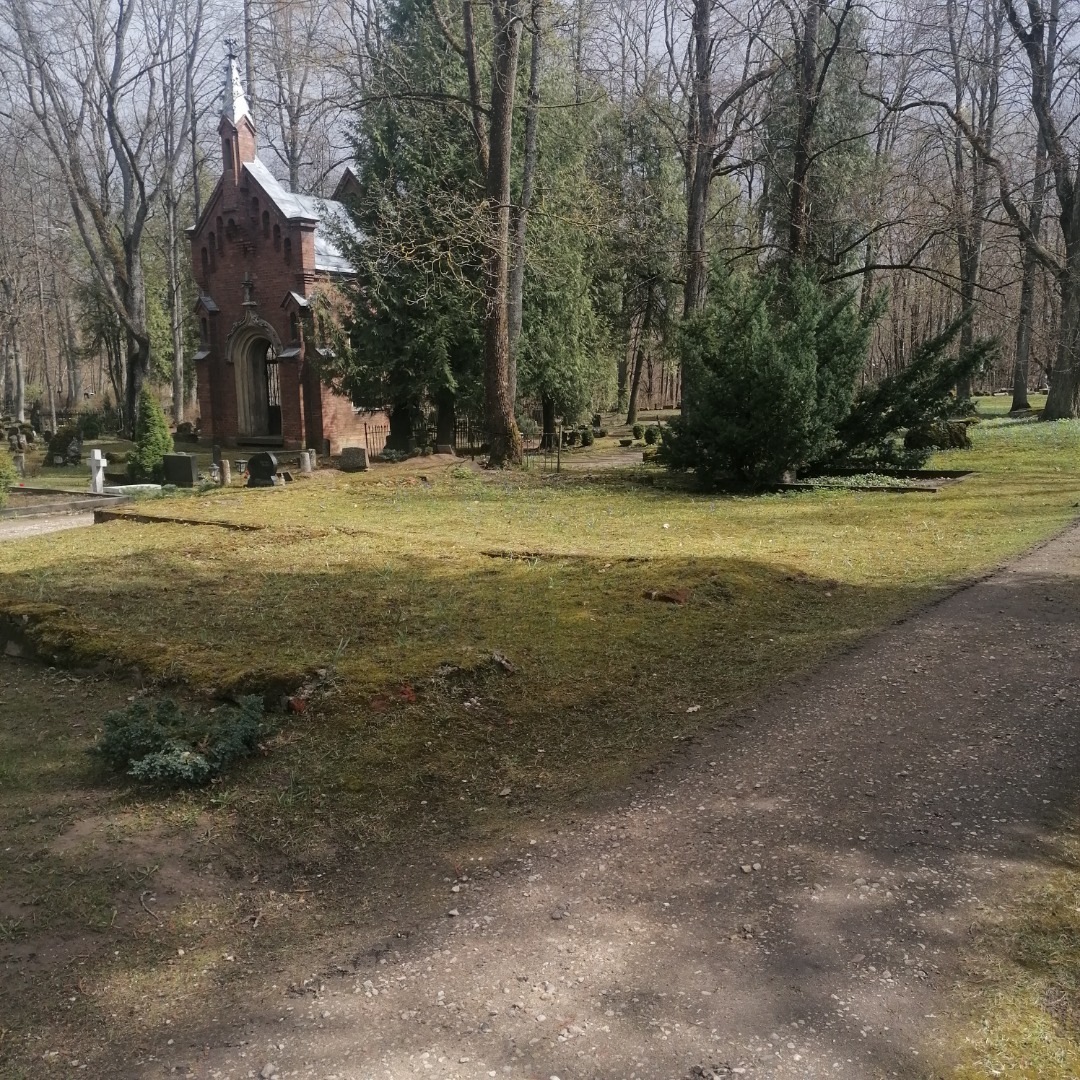 Saksa kalmistu õnnistusemaja rephoto