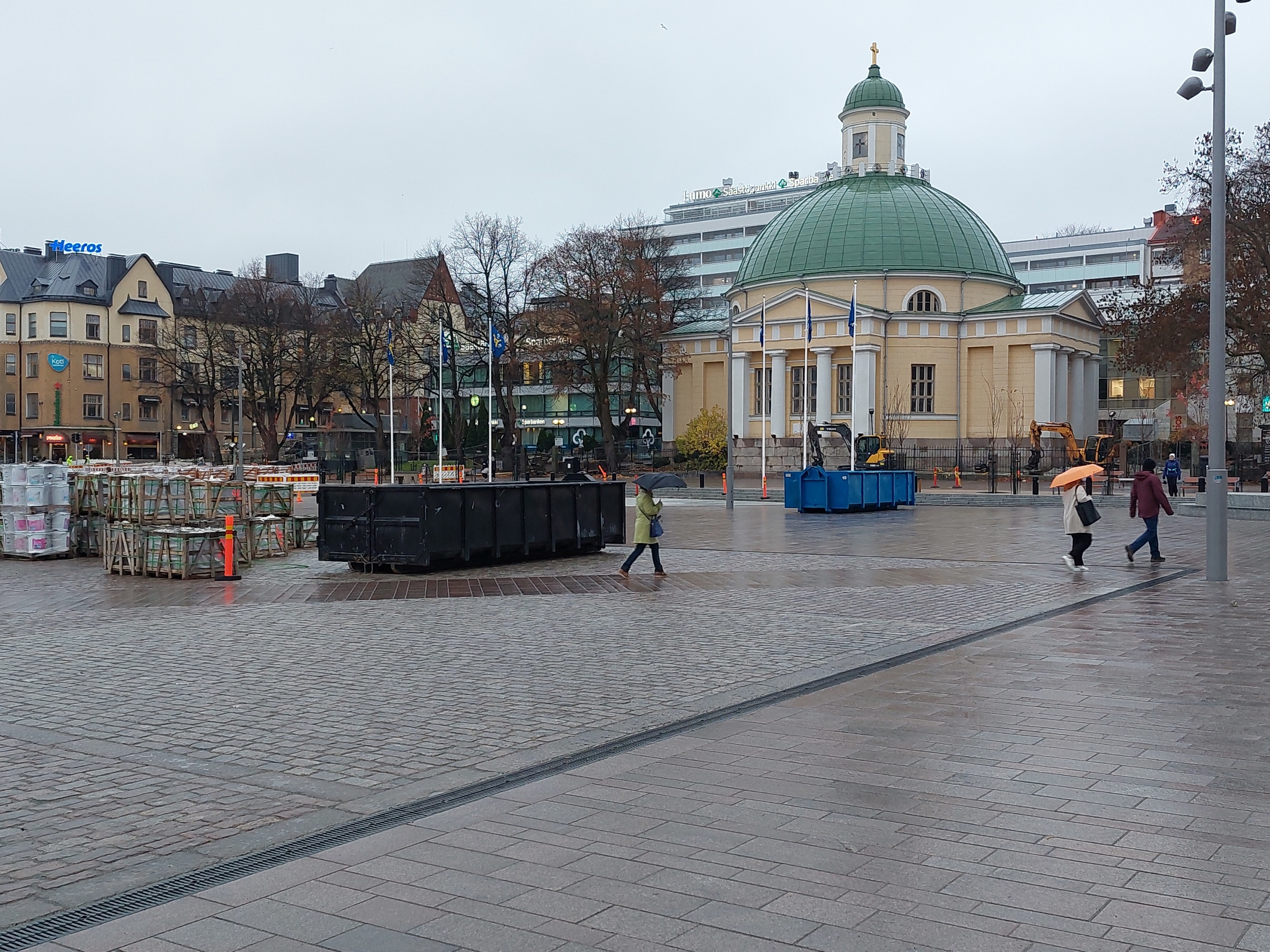 Kauppatori, Ortodoksinen kirkko, Hotelli Phoenix; ulkokuva rephoto