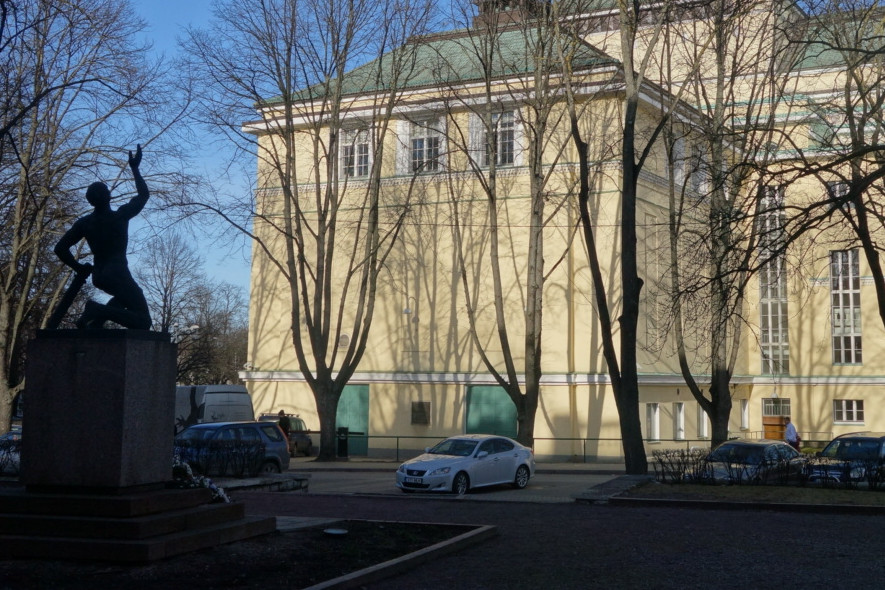 Consequences of March bombing in Tallinn: views of the theatre building "Estonia" for the Reaalgumnasium" rephoto