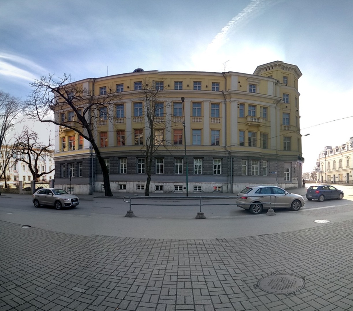 Tallinn (Kesklinn). Kohtuhoone Pärnu maanteel rephoto