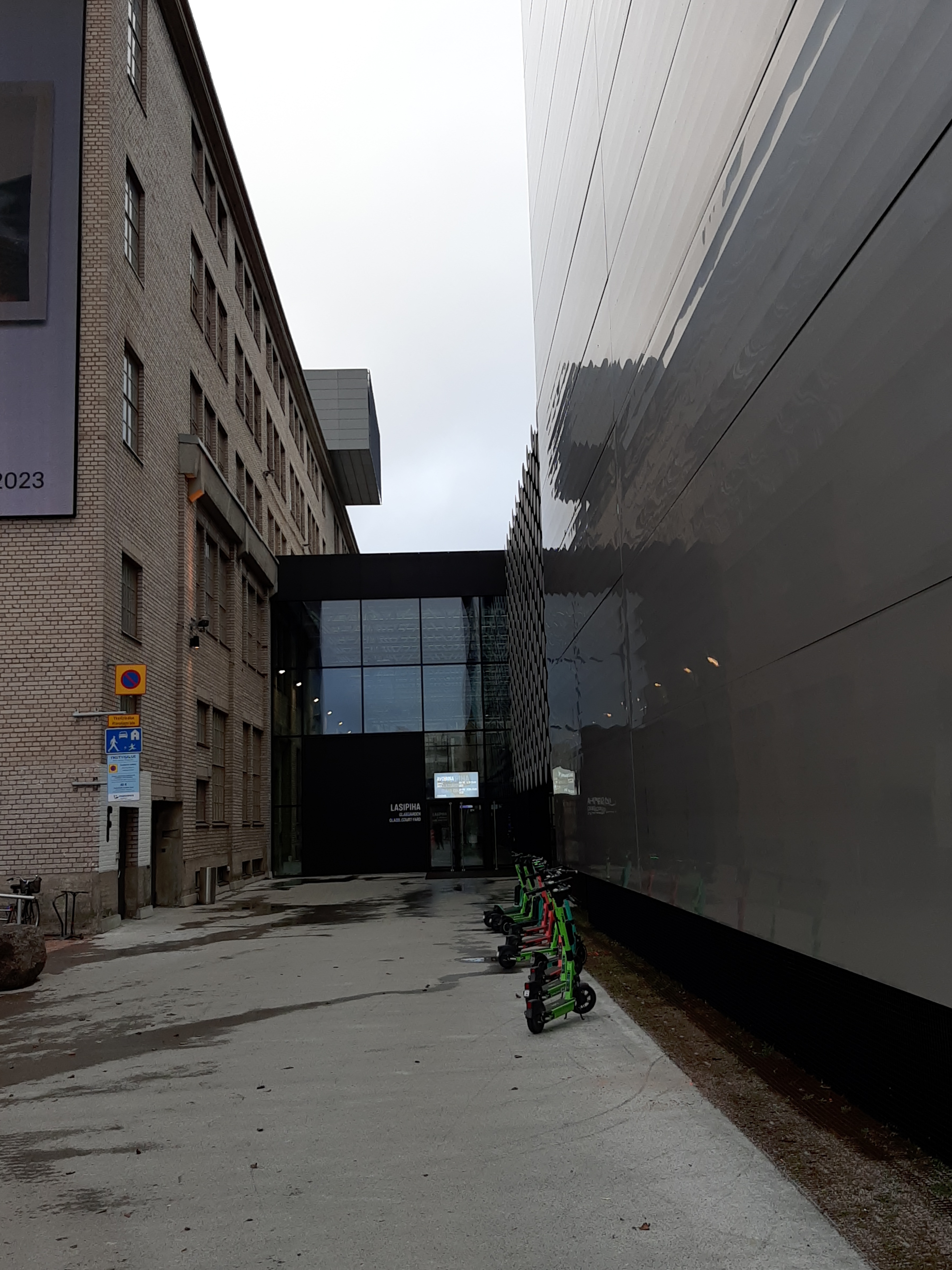 Tallberginkatu 1. Kaapelitehdas. rephoto