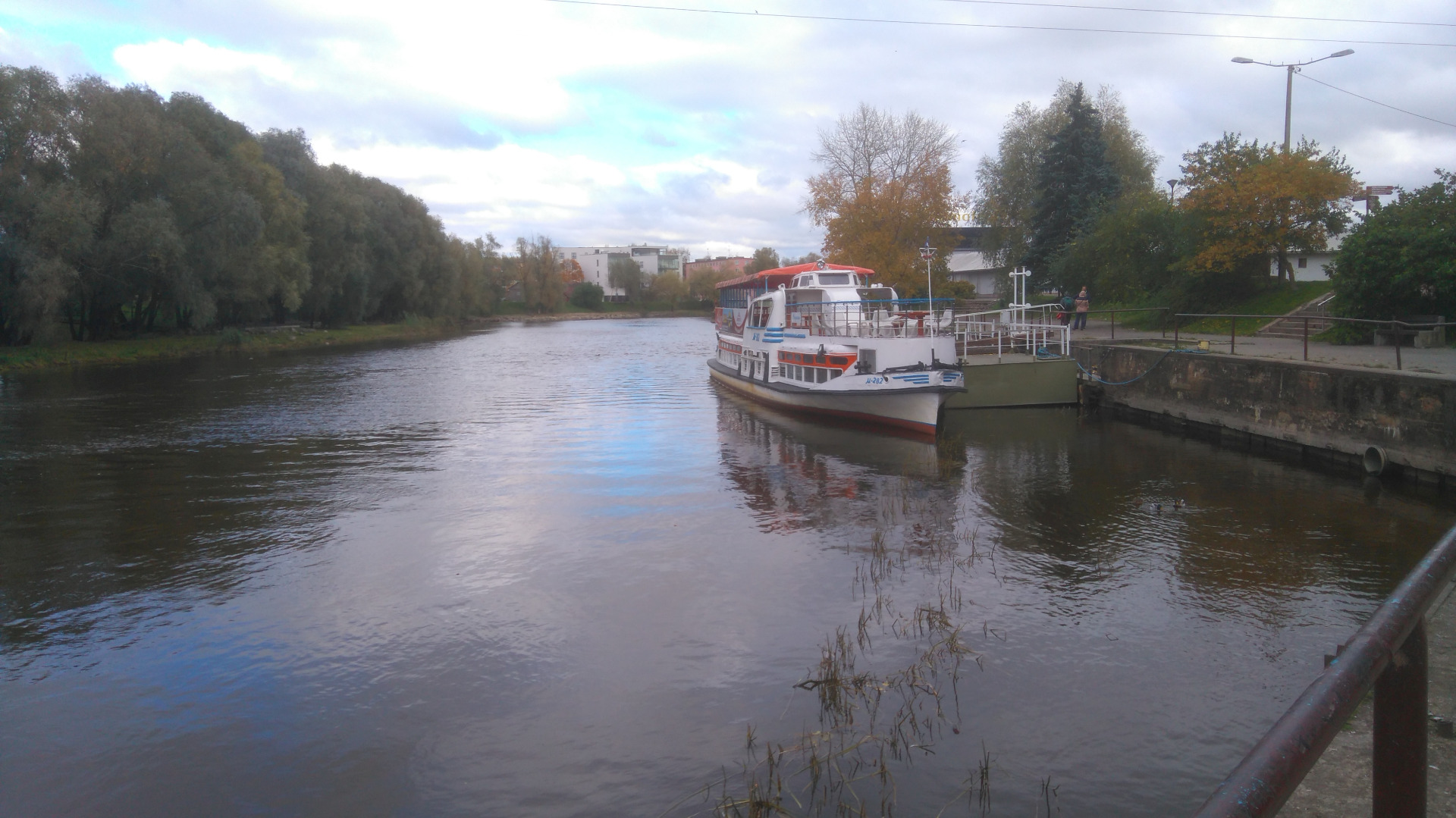 Broken (Emajõe) by the port of Tartu rephoto