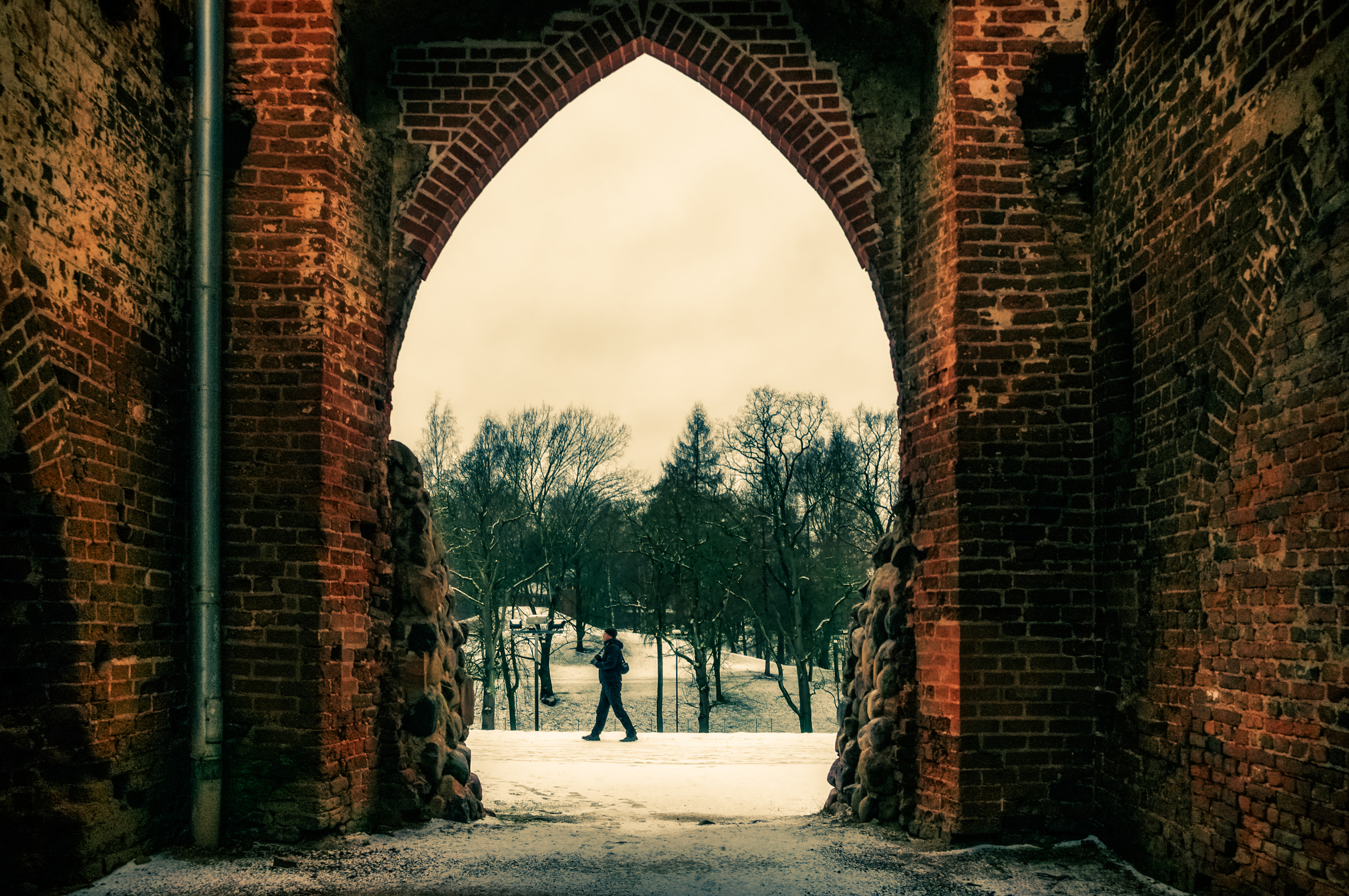 Toomkiriku varemed, sisevaade rephoto