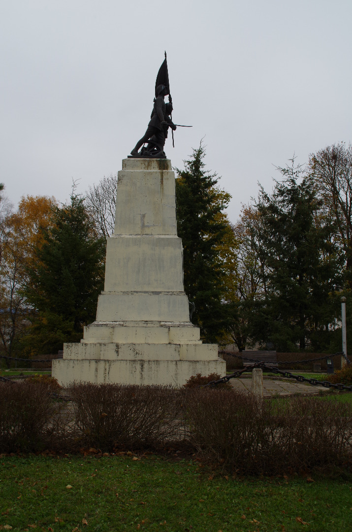Rakvere Kaubanduskeskkooli õpilased Illa Nõlve ja Vaike Allika rephoto