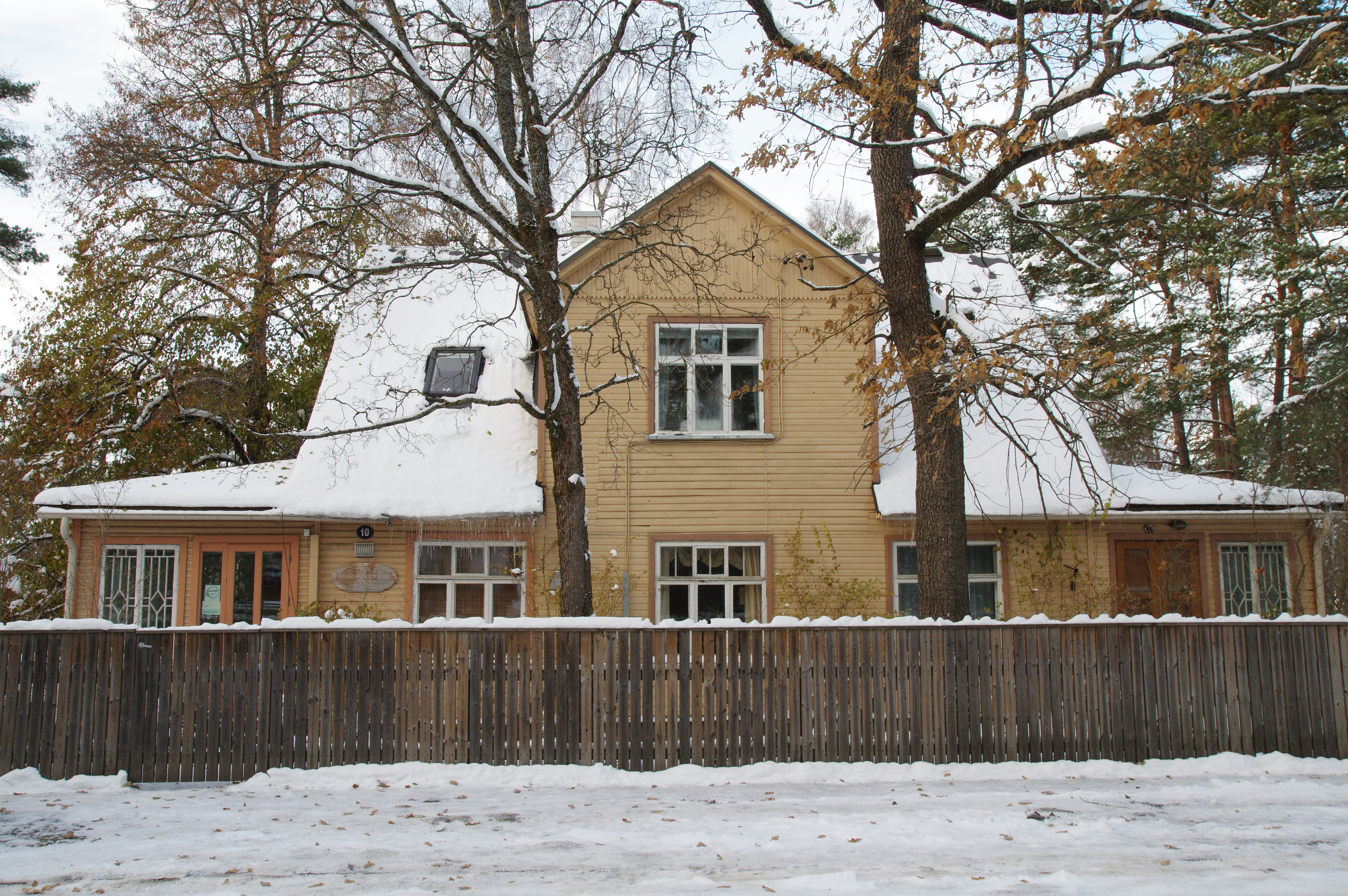 O.k. Martinson's apartment in Nõmmel. rephoto