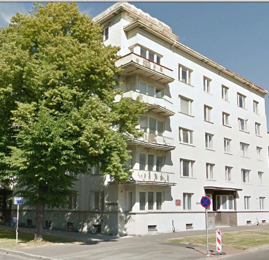 Korterelamu Tallinnas Kreutzwaldi 16, vaade hoonele. Arhitekt Elmar Lohk rephoto
