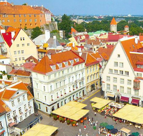 Tallinna Raekoja plats. rephoto