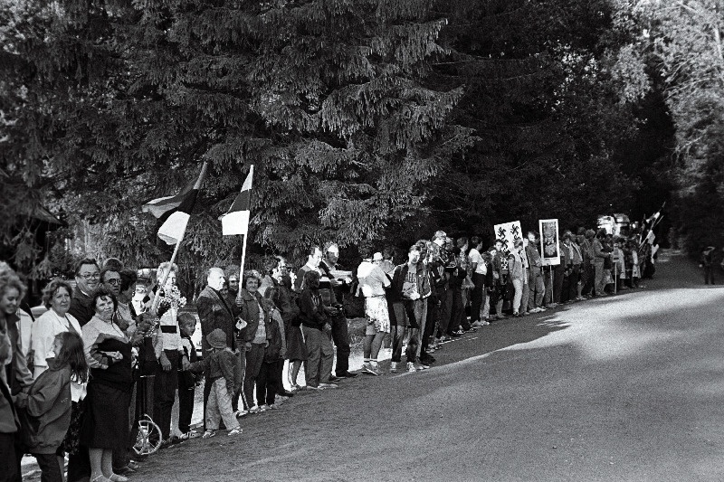 Balti kett MRP-50 aastapäeval Eesti-Läti piiril.