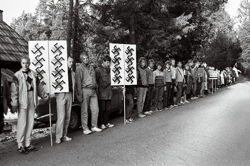 Balti kett MRP-50 aastapäeval Eesti-Läti piiril.