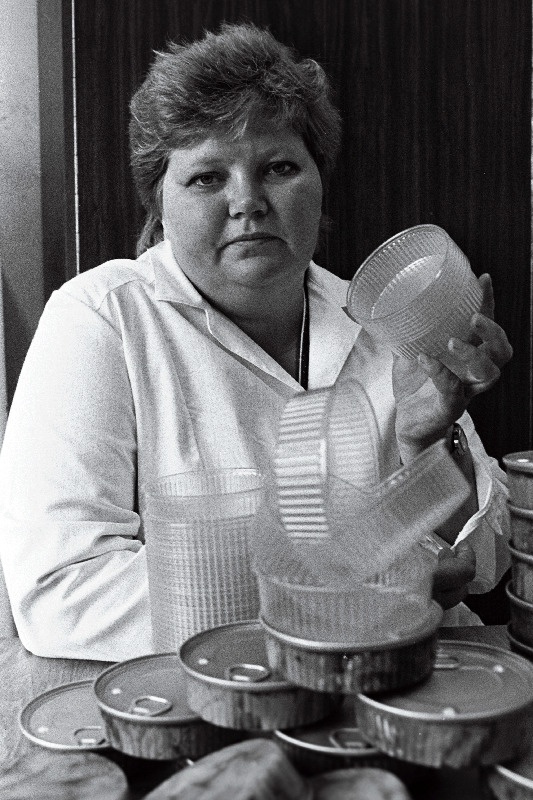 "Oktoobri" kalurikolhoosi plastikkonservikarbid.