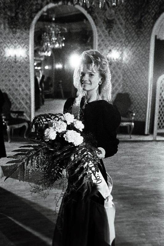"Miss Viroonia'90" valimistel Vene Draamateatris.