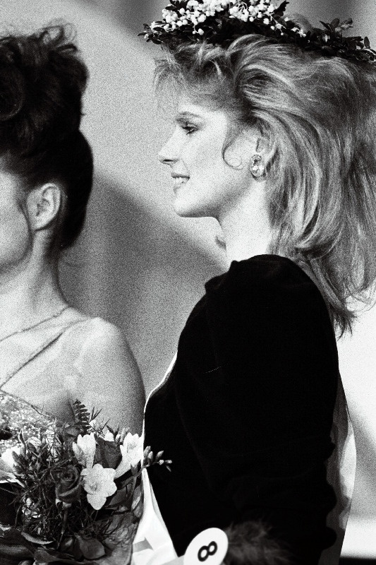 "Miss Estonia '90" valimised, Kairi Kruusement.