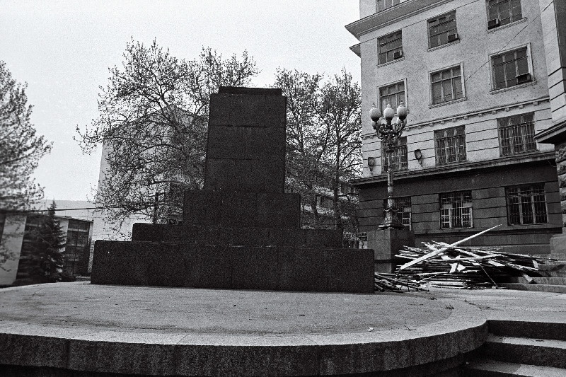 Lenini kuju koht Polütehnilise Instituudi ees tühi.