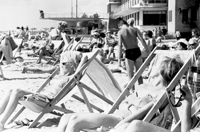 Suvitajad Pärnu rannas.