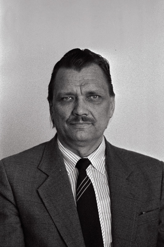 Eesti Ülemnõukogu saadikud. Arvo Sirendi.