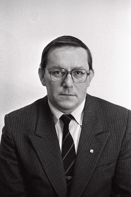 Eesti Ülemnõukogu saadikud. Mati Ahven.  duplicate photo