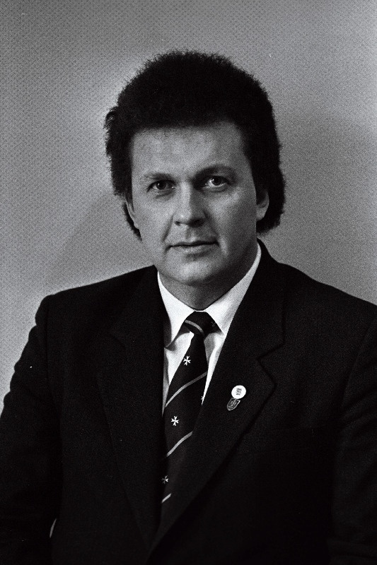 Eesti Ülemnõukogu saadikud. Illar Hallaste.