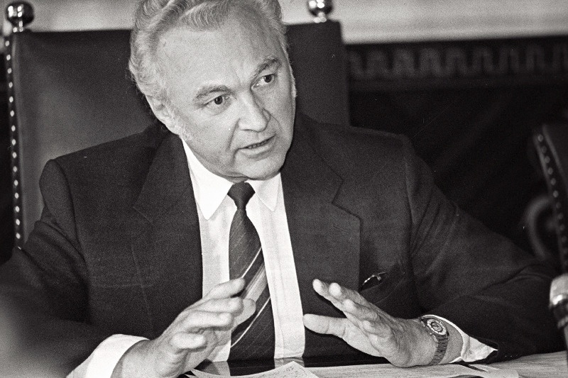 Eesti poliitiliste jõudude esindajate kohtumine Ülemnõukogu Presiidiumis, A. Rüütel.