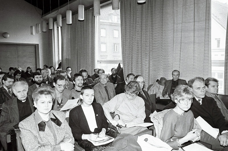 Eesti Komitee istungil.