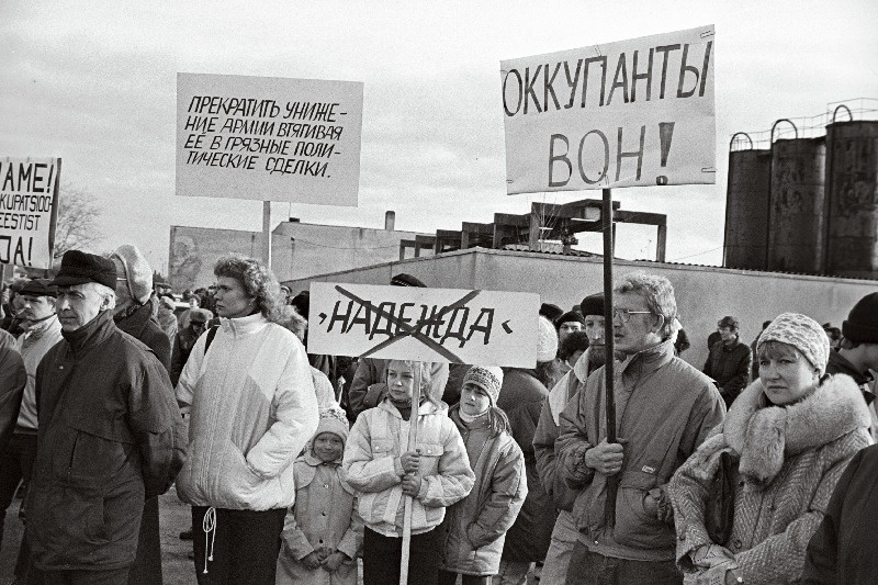 Protestimiiting piraatraadiojaama "Nadežda" vastu.