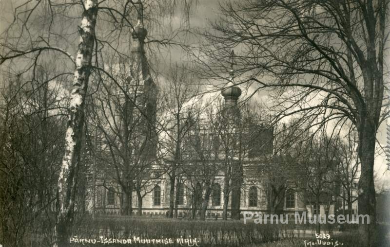 Foto-postkaart, Vaade 20.saj. algul ehitatud Pärnu aposteliku õigeusu kirikule.