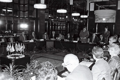 Valitsusjuhtide ja valitsusesinadajate kolmas kohtumine Tallinnas. Plenaaristung Sakala keskuses.  similar photo