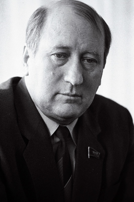 NLKP KK liikmete kohtumine "Sovetskaja Estonia" kolleegiumi liikmetega. NLKP KK sekretär Juri Manajenkov.