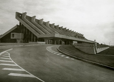 Tallinna Lennujaam, vaated hoonele. Arhitekt Mihhail Piskov  similar photo