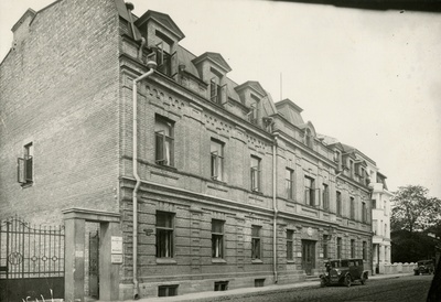Elamu Tallinnas Roosikrantsi tn, hoone vaade. Arhitekt Otto Schott  duplicate photo