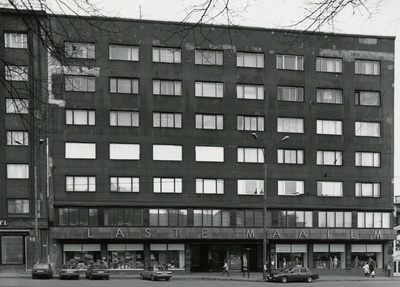 Urla maja Tallinnas, 3 vaadet hoonele. Arhitekt Eugen Habermann  similar photo