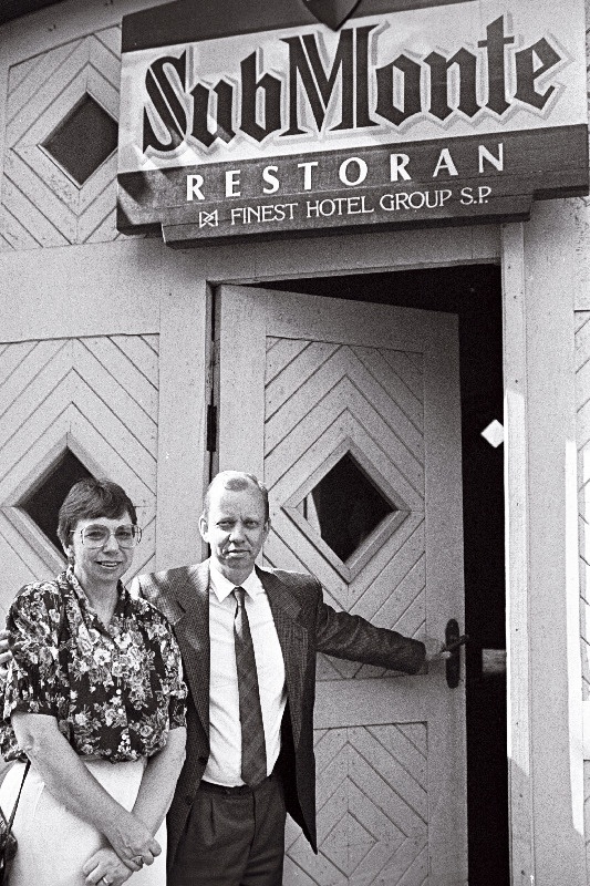 Soome peakonsul Leningradis Markus Lyra ja Eija Kauppi.