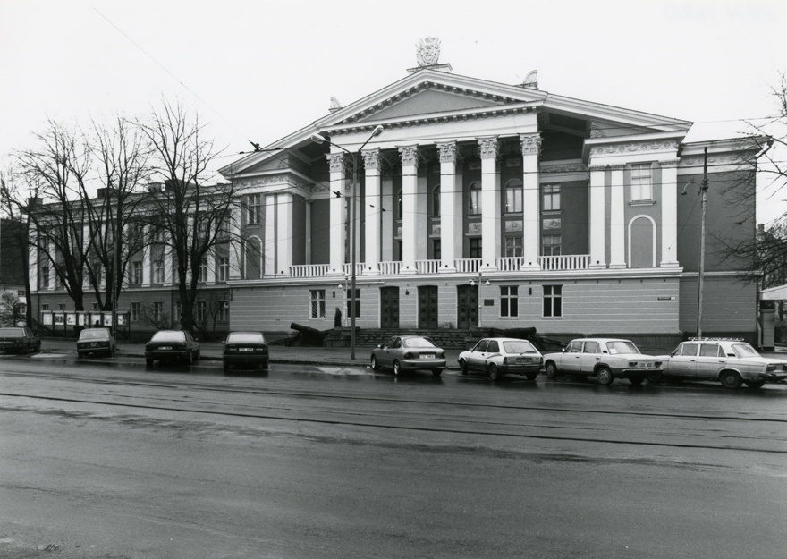 Laevastiku ohvitseride hoone Tallinnas. Arhitekt A. Kuznetsov