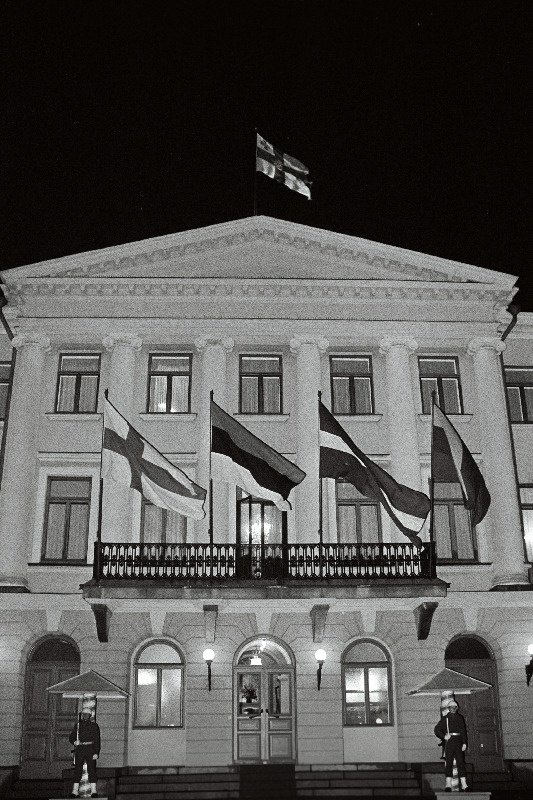 15.10.1991. Helsingis kirjutasid Balti riigid alla Euroopa julgeoleku- ja koostöölepingu lõppaktile.