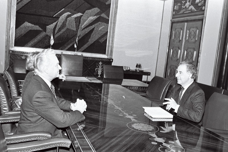 Küprose suursaadik Andros A. Nicolaides A. Rüütli vastuvõtul Kadriorus.