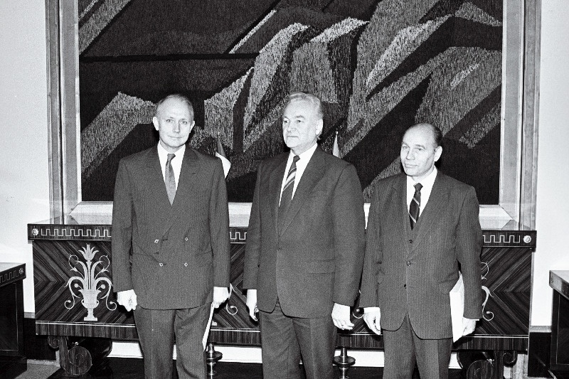 Iirimaa suursaadik Paul Dempsey, A. Rüütel, E. Liimets.