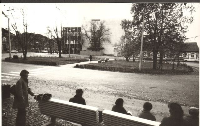 foto, Keskväljak Paides