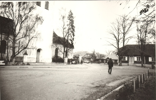 foto, Keskväljak Paides