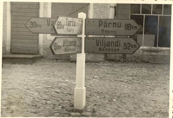 Foto Teeviidad Tõrva linnas 1948