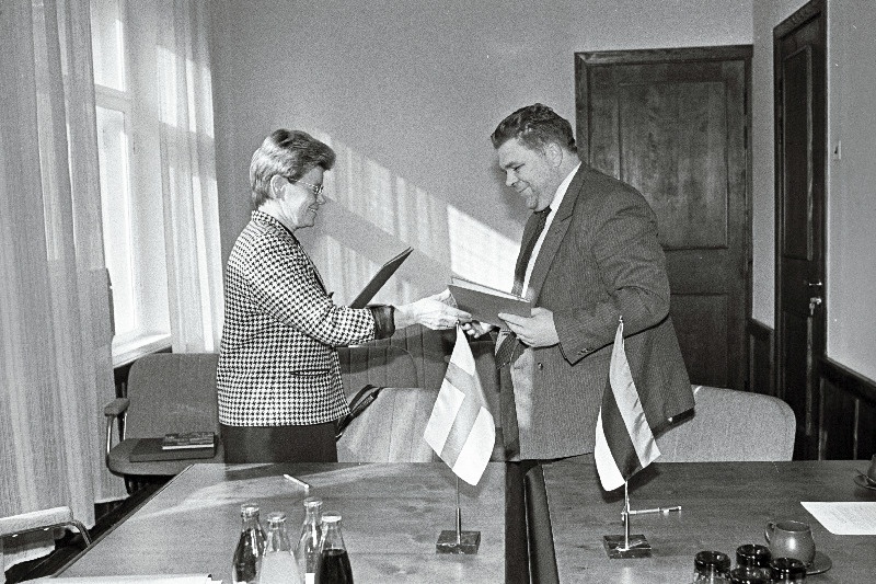 Soome elamuminister Pirjo Rusanen ja Eesti ehitusminister Olari Taal.
