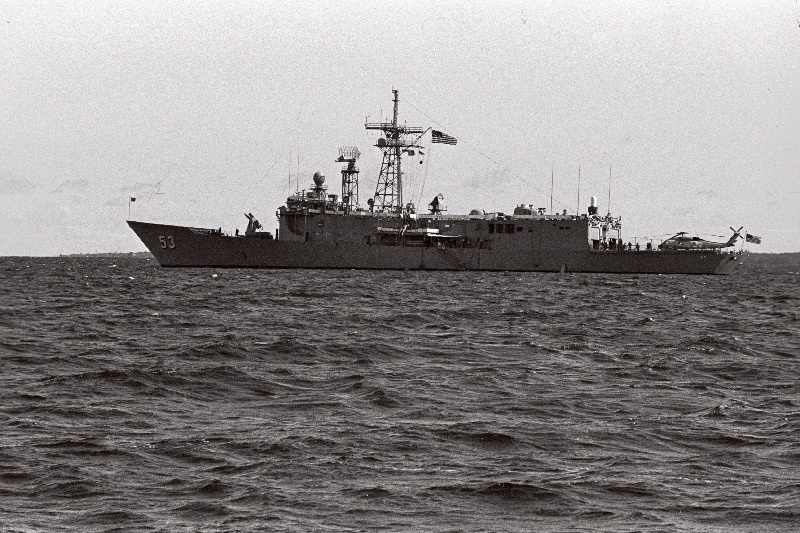 USA fregatt USS Harves FFG-53 merel.