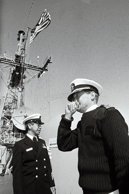 USA fregatt USS Harves FFG-53 merel. Mereväelased tekil.
