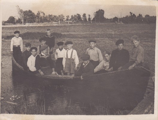 Vasknarva küla lapsed