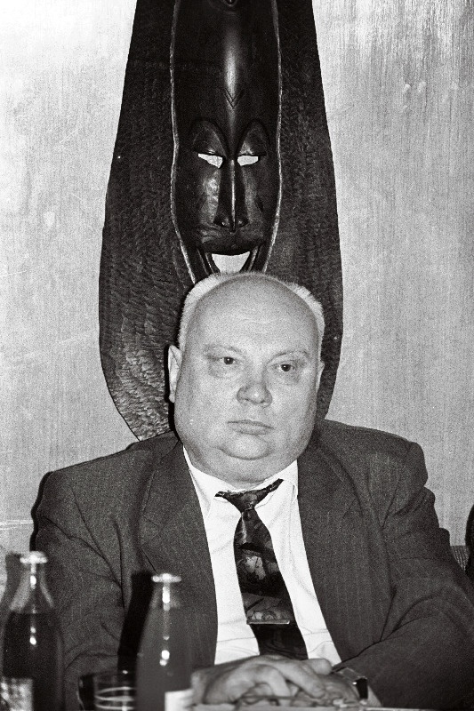 Heltermaal pressikonverents. T. Ninnas.