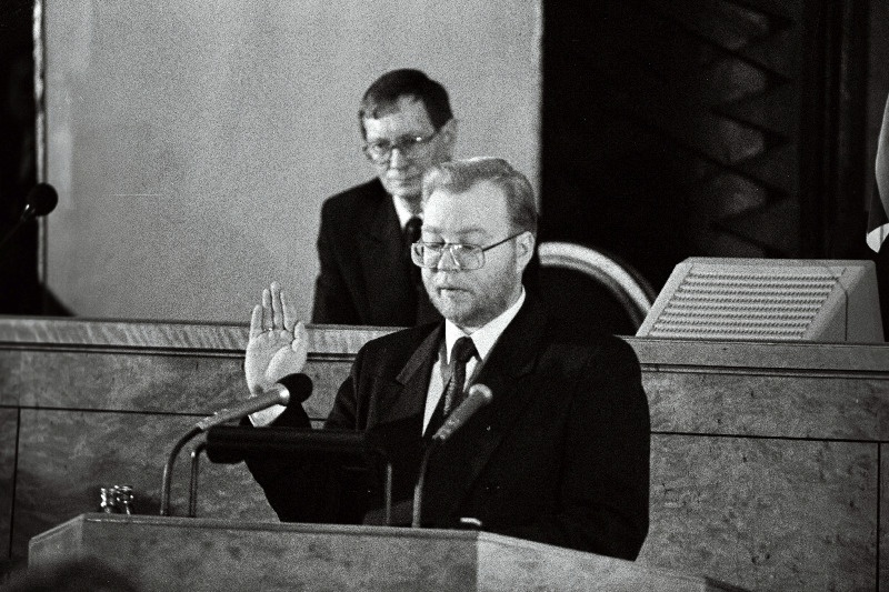 Mart Laar vannet andmas.