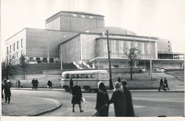 Teater "Vanemuine" uus hoone. Tartu,1967.